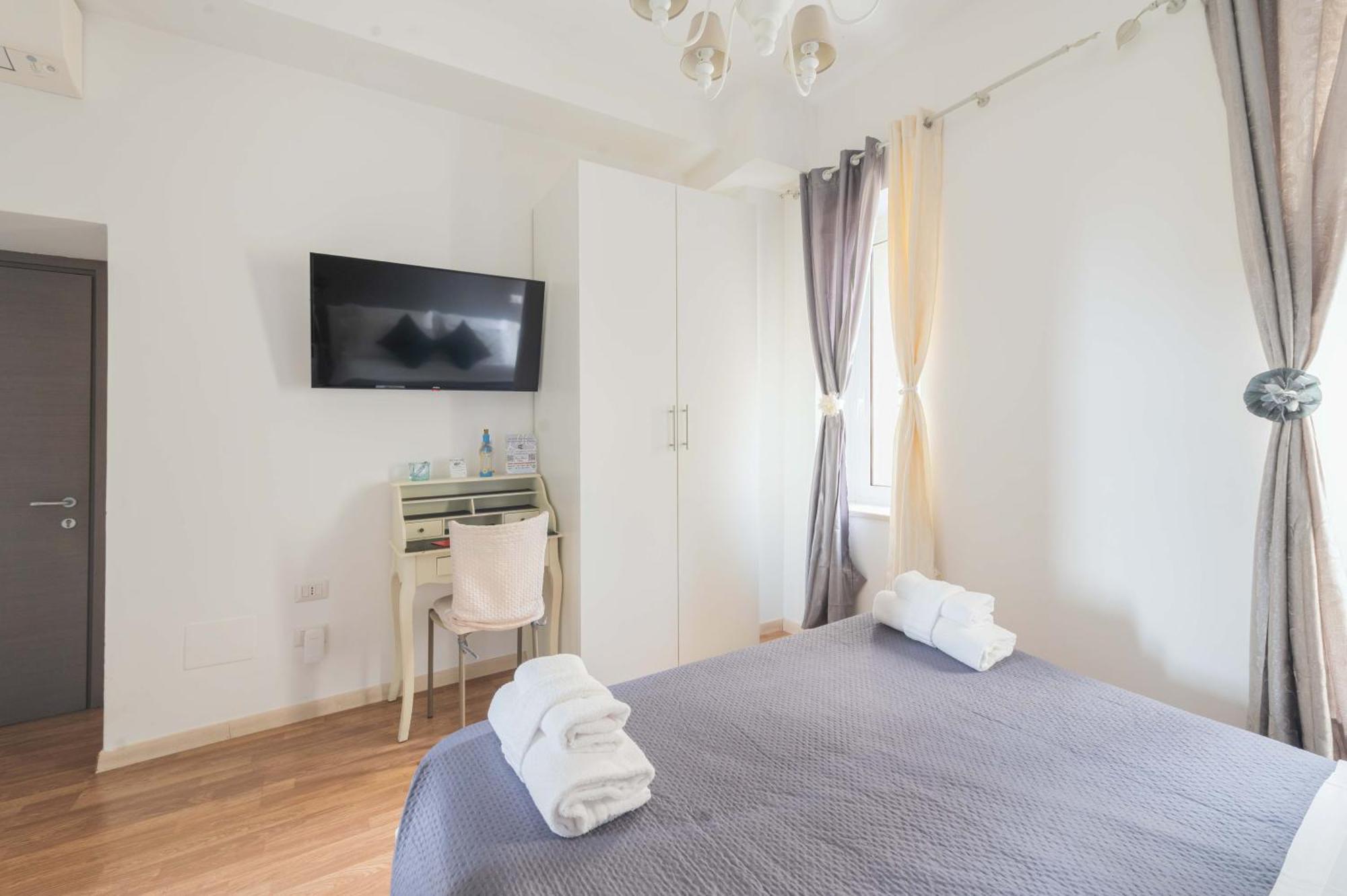 Rione Monti Suites Рим Екстериор снимка